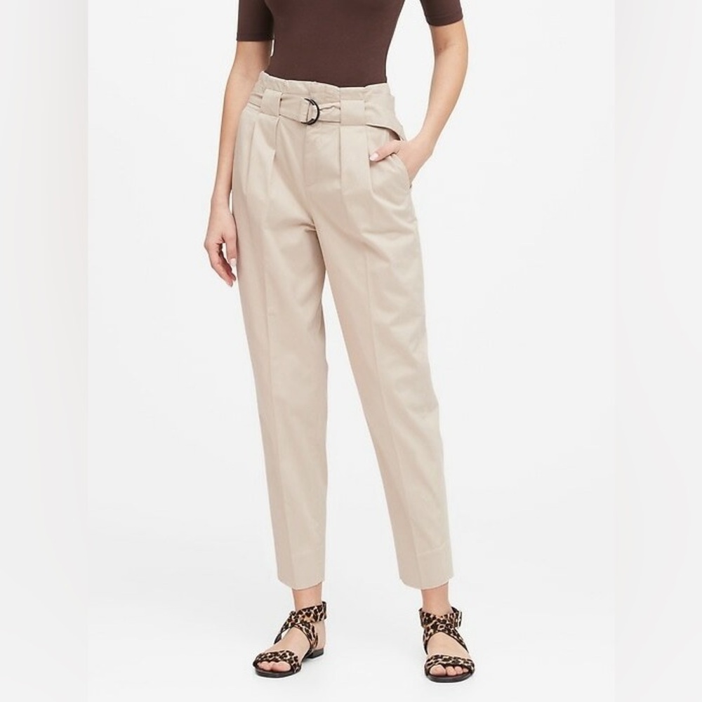 Banana Republic Size 8 High-Rise Tapered Cropped Pant